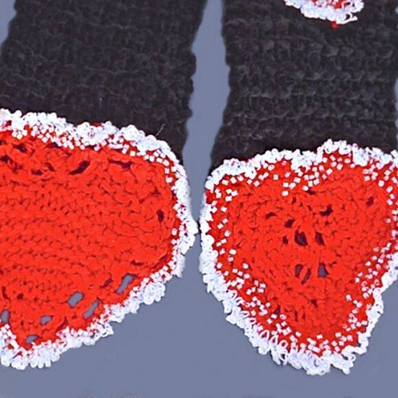 HANDMADE VALENTINE KNITTED HEART-BEADED LACE SCARF - Picture 5 of 8